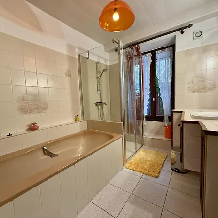 בית נופש Mentaxuria *