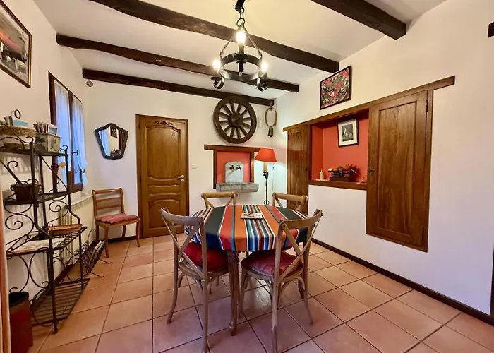 Dom wakacyjny Mentaxuria *